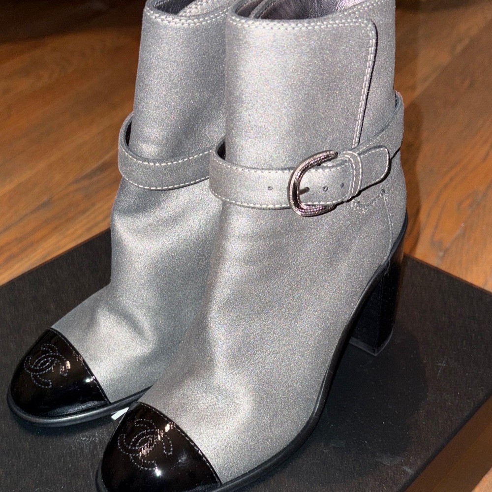 Women’s Chanel boots